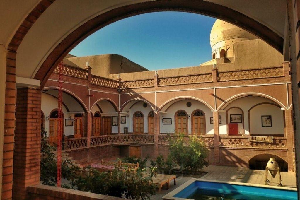 هتل سنتی فانوس ویونا کاشان