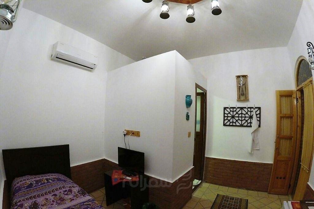 اقامتگاه سنتی فانوس ویونا کاشان